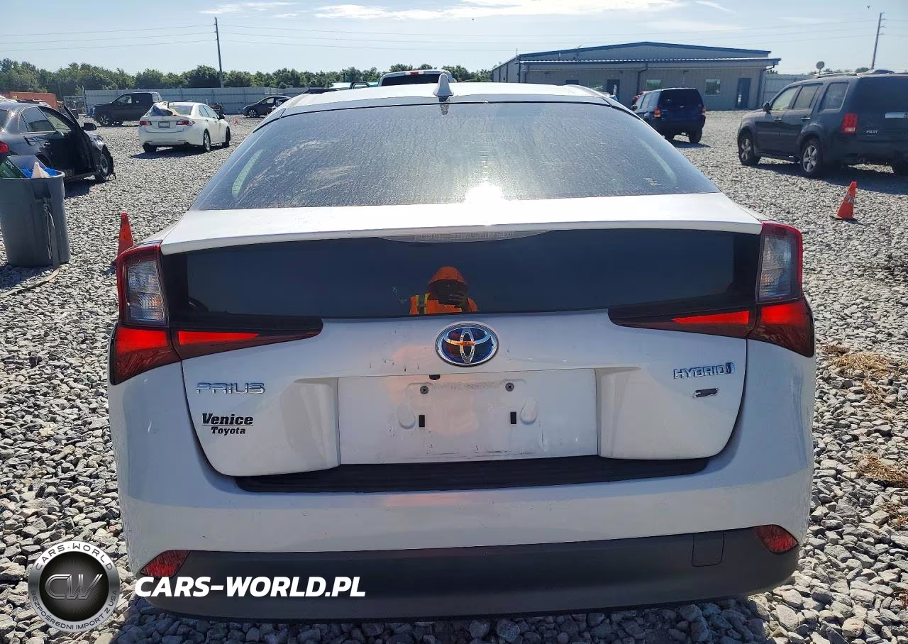 2021 Toyota Prius L Eco VIN:JTDKAMFU8M3146996 - 6