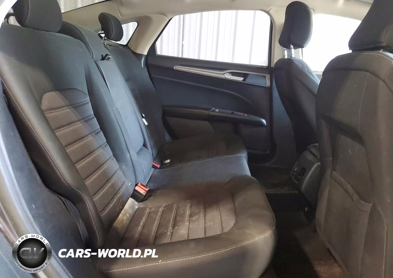 2020 Ford Fusion Se VIN:3FA6P0HD4LR168456 - 10