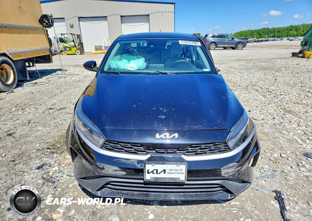 2022 Kia Forte Lxs VIN:3KPF24AD2NE450325 - 5