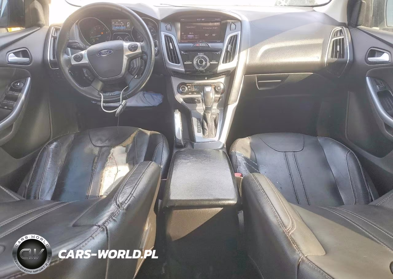 2013 Ford Focus Titanium VIN:1FADP3J21DL300073 - 8