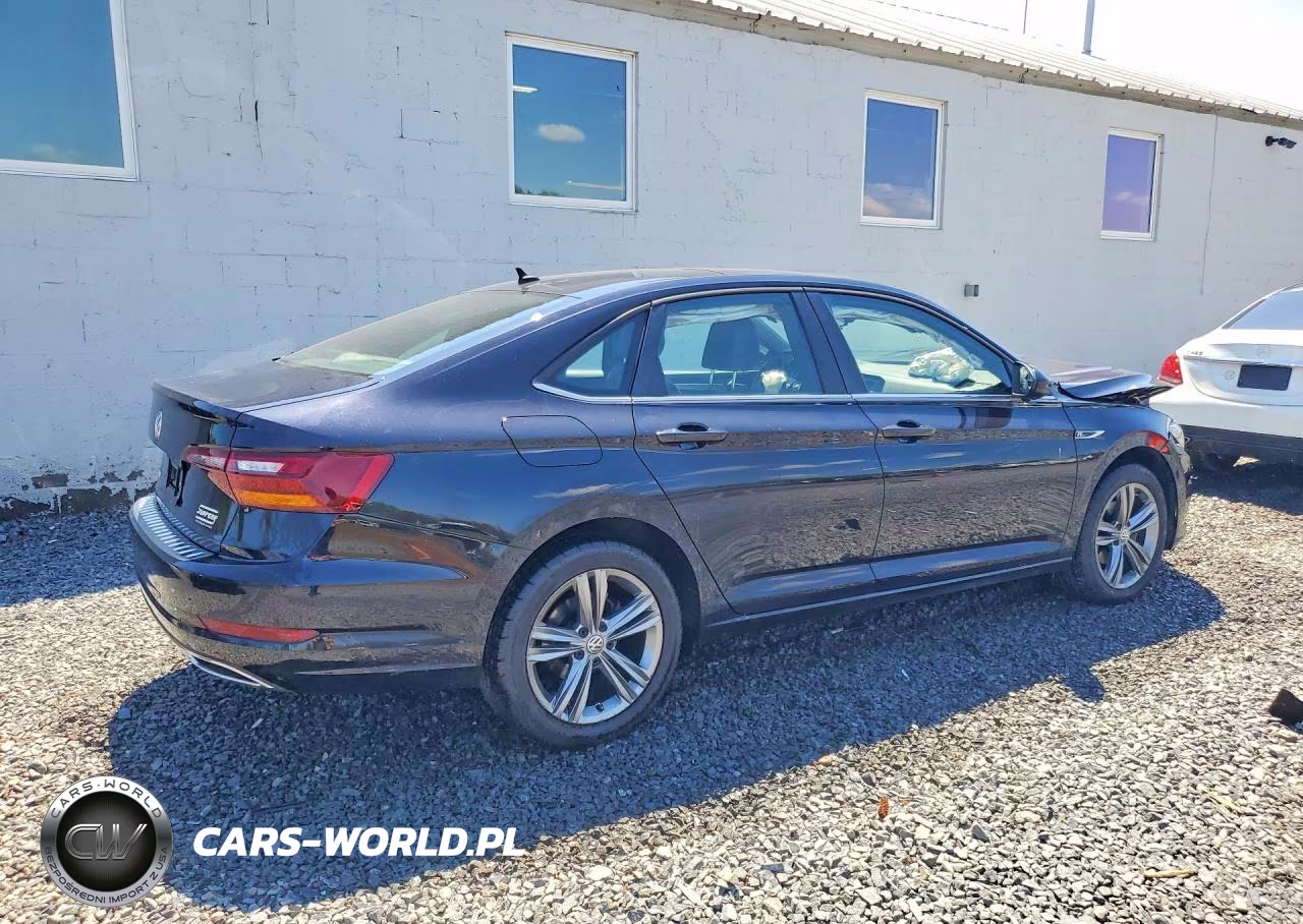 2019 Volkswagen Jetta S VIN:3VWC57BU1KM186555 - 3