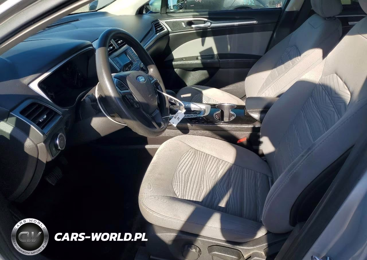 2016 Ford Fusion S VIN:3FA6P0G7XGR282592 - 7