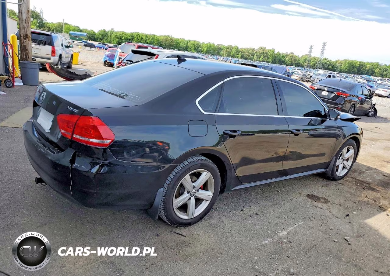 2015 Volkswagen Passat Se VIN:1VWBV7A38FC048829 - 3