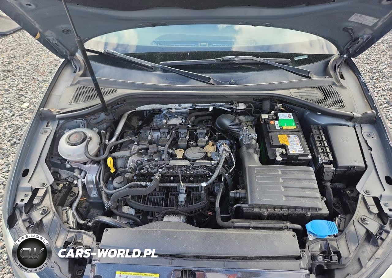 2018 Audi A3 Premium Plus VIN:WAU5ULFF3J1083472 - 11