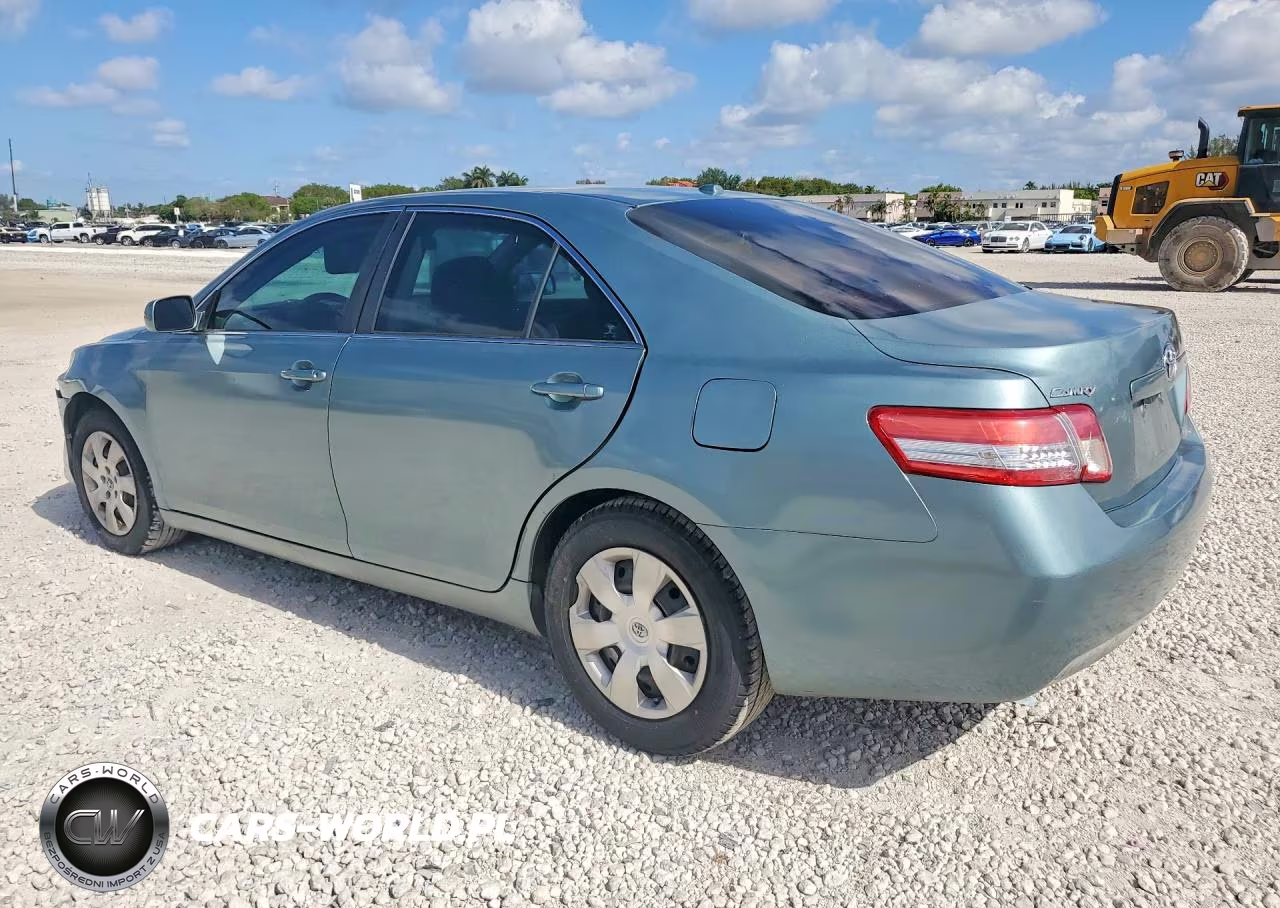 2010 Toyota Camry Le VIN:4T1BF3EK8AU527258 - 2