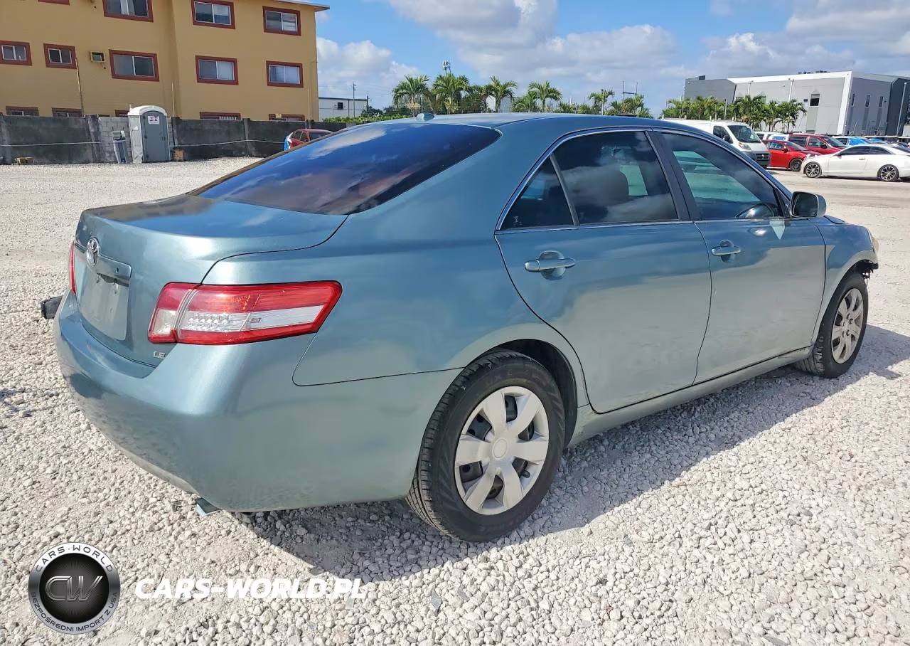 2010 Toyota Camry Le VIN:4T1BF3EK8AU527258 - 3