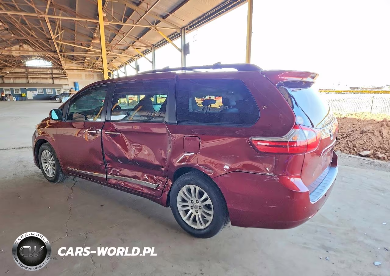 2017 Toyota Sienna Xle 8-Passenger VIN:5TDYZ3DC1HS889818 - 2