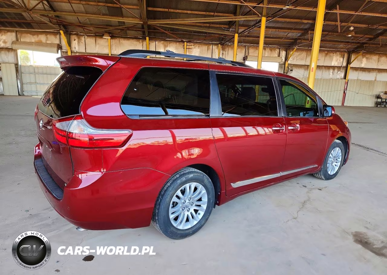 2017 Toyota Sienna Xle 8-Passenger VIN:5TDYZ3DC1HS889818 - 3
