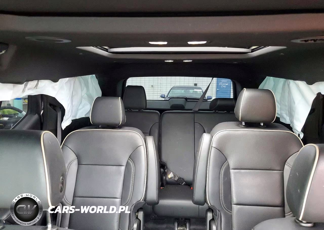 2022 Chevrolet Traverse Premier VIN:1GNERKKW4NJ121728 - 10