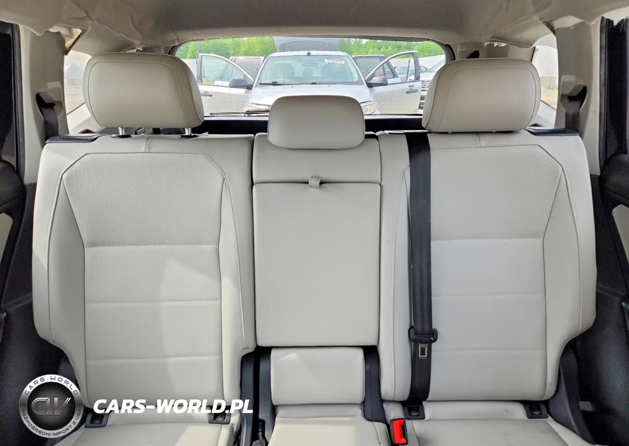 2018 Volkswagen Tiguan Se VIN:3VV3B7AX0JM064034 - 10