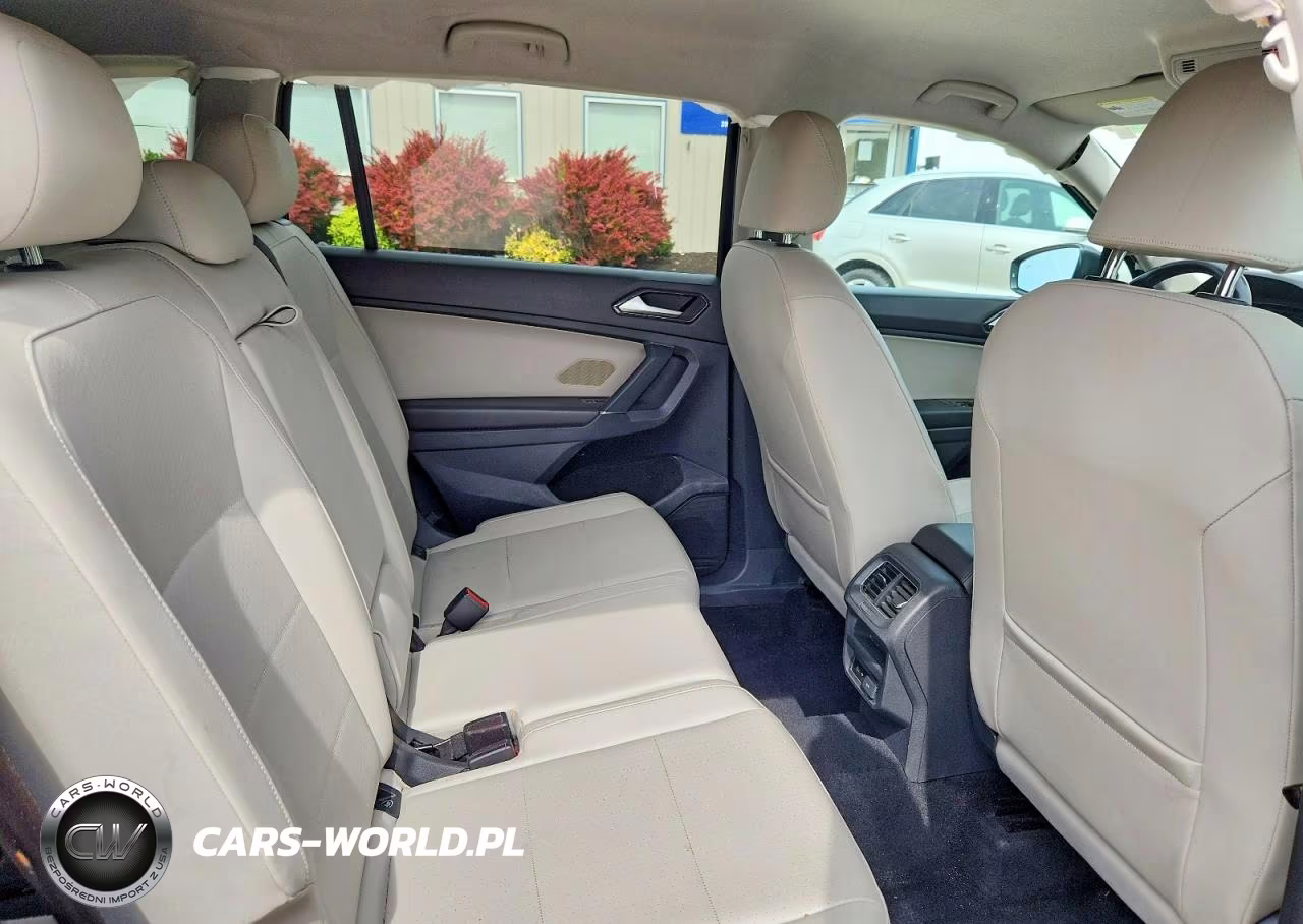 2018 Volkswagen Tiguan Se VIN:3VV3B7AX0JM064034 - 11