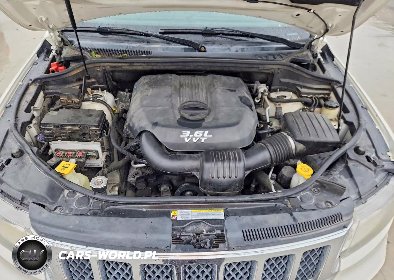 2012 Jeep Grand Cherokee Overland VIN:1C4RJECG6CC251456 - 12