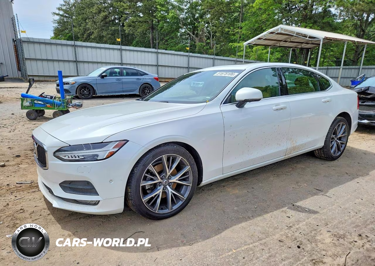 2018 Volvo S90 T5 Momentum