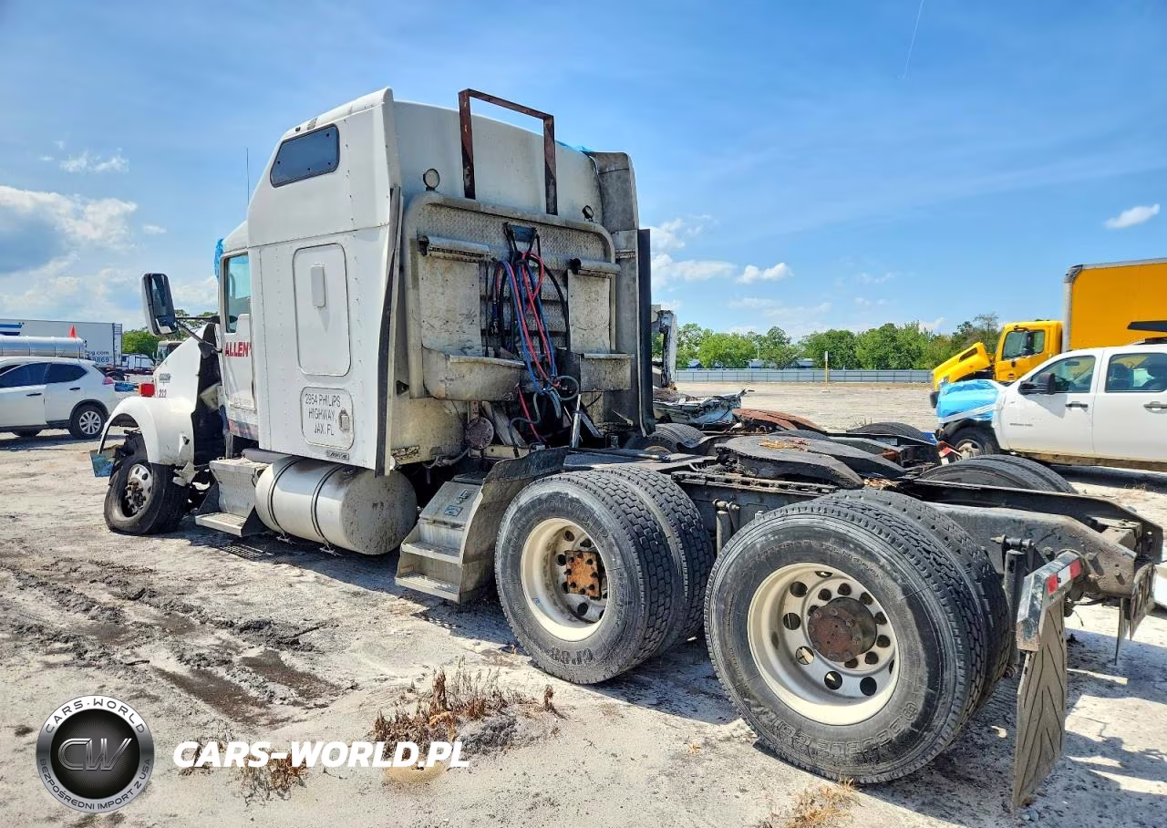 2007 Kenworth T800 Semi Truck VIN:1XKDDU9X57J163085 - 3