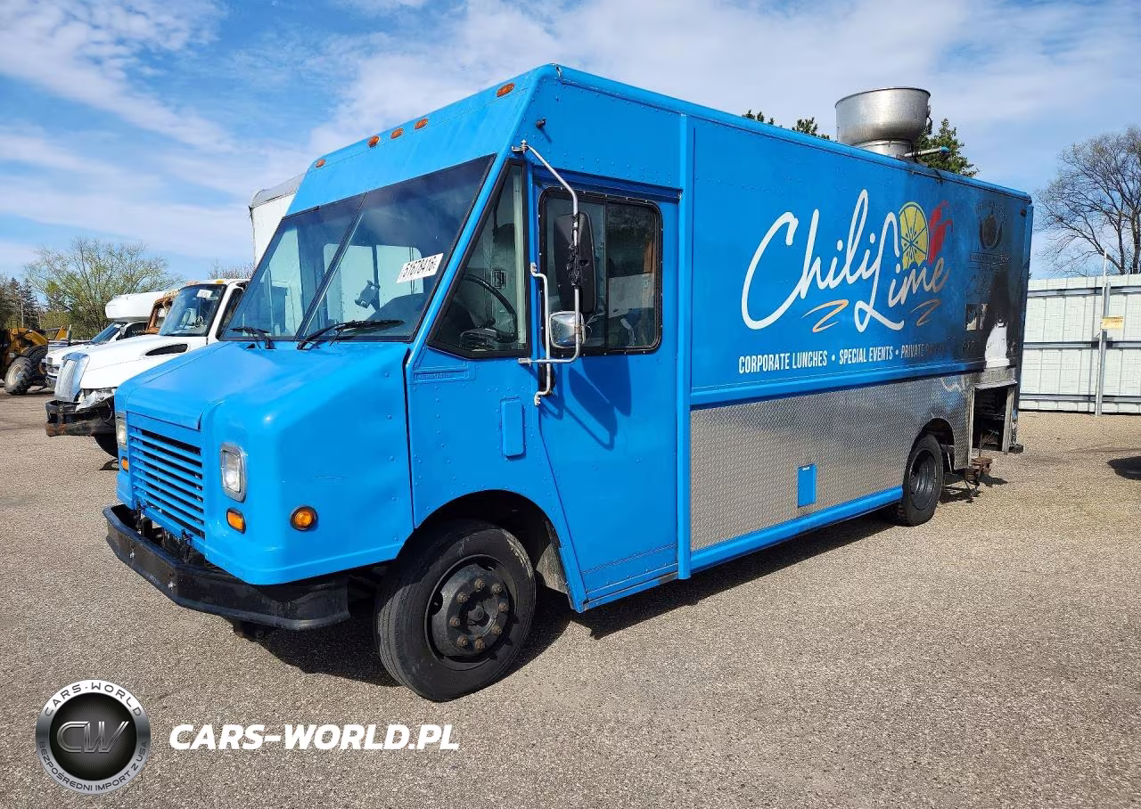 2006 Freightliner Chassis M Line Walk-In Van