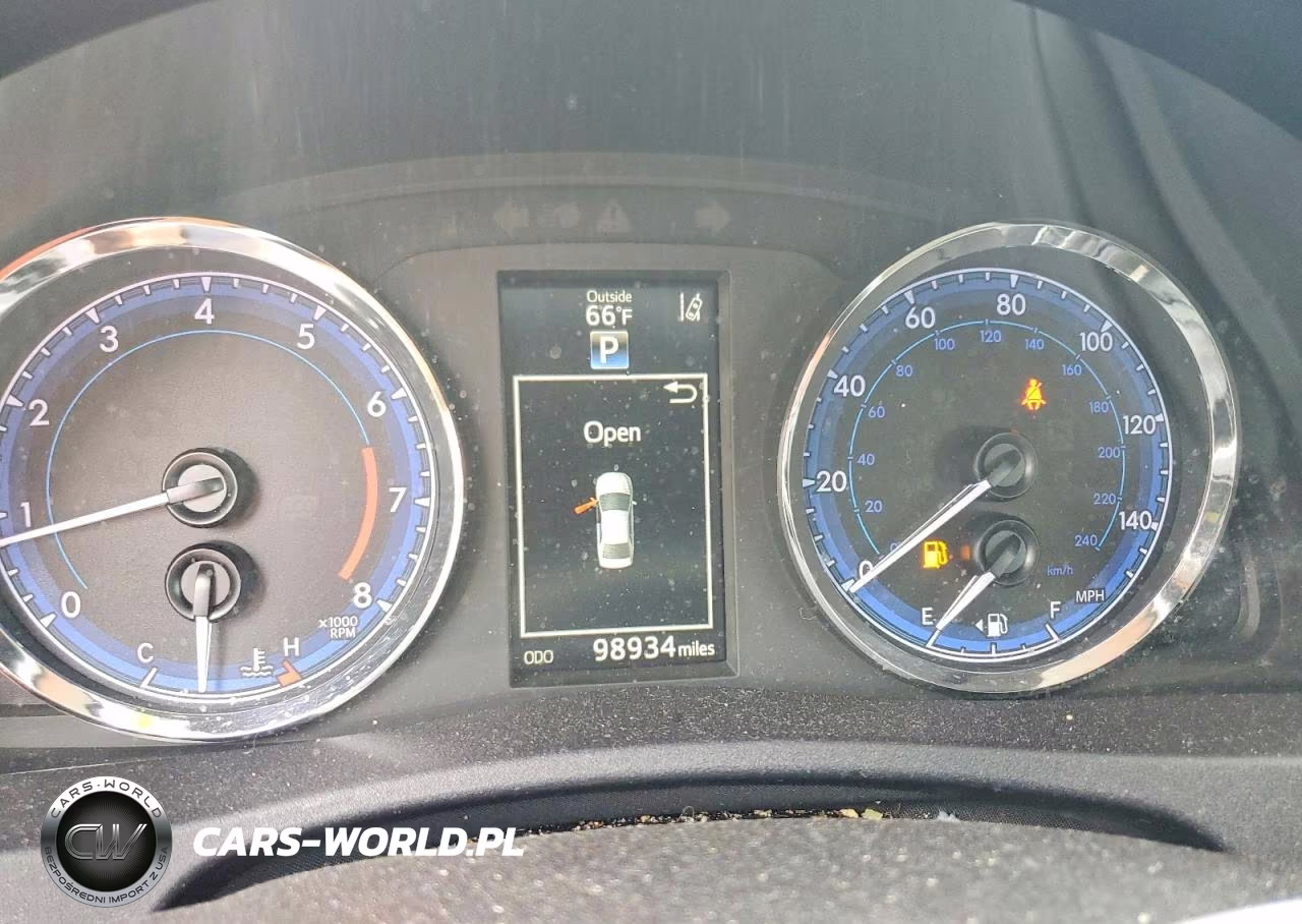 2019 Toyota Corolla Se VIN:2T1BURHE4KC143673 - 9