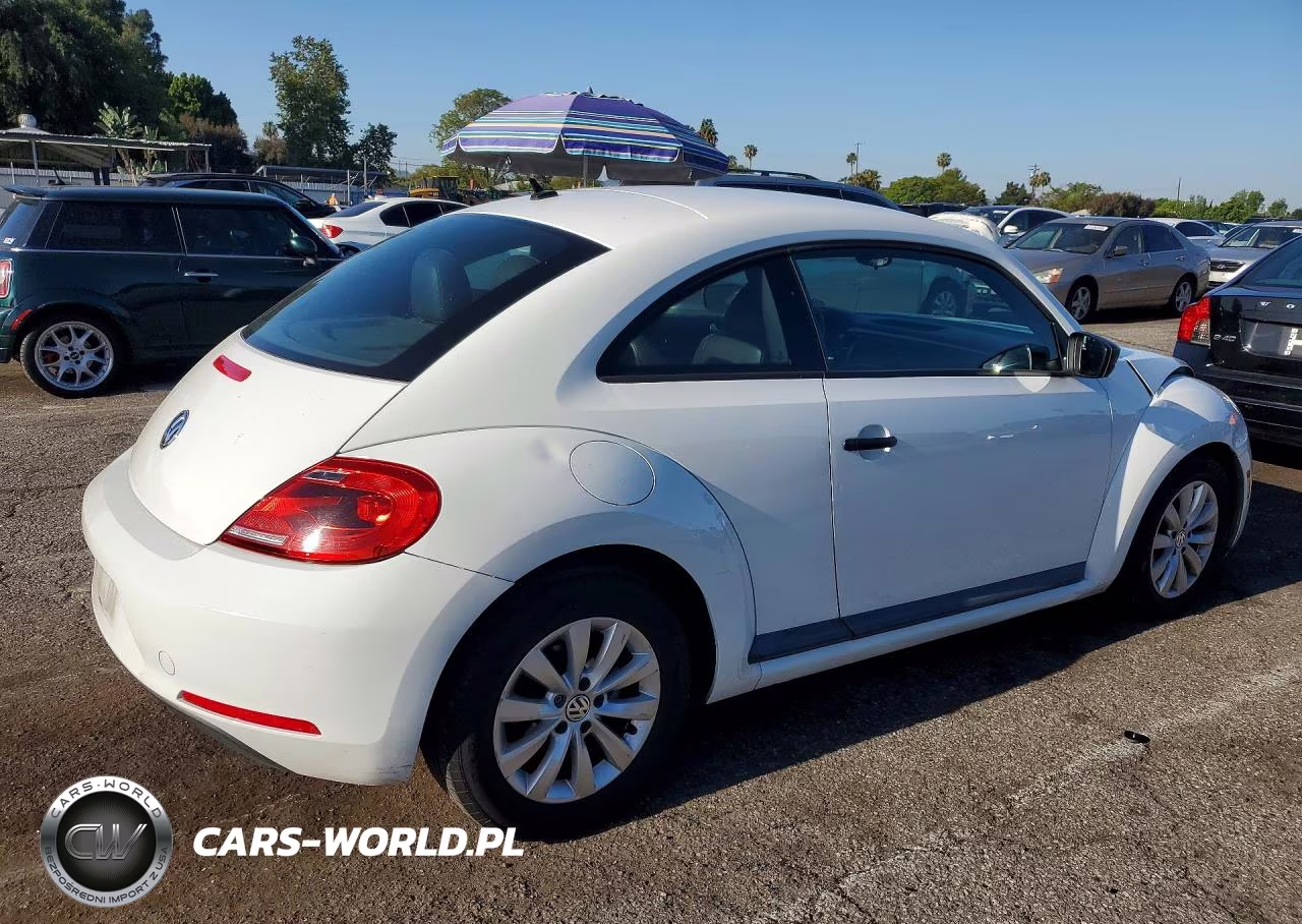 2015 Volkswagen Beetle 1.8T VIN:3VWF17ATXFM651924 - 3