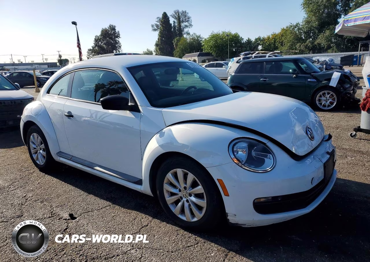 2015 Volkswagen Beetle 1.8T VIN:3VWF17ATXFM651924 - 4