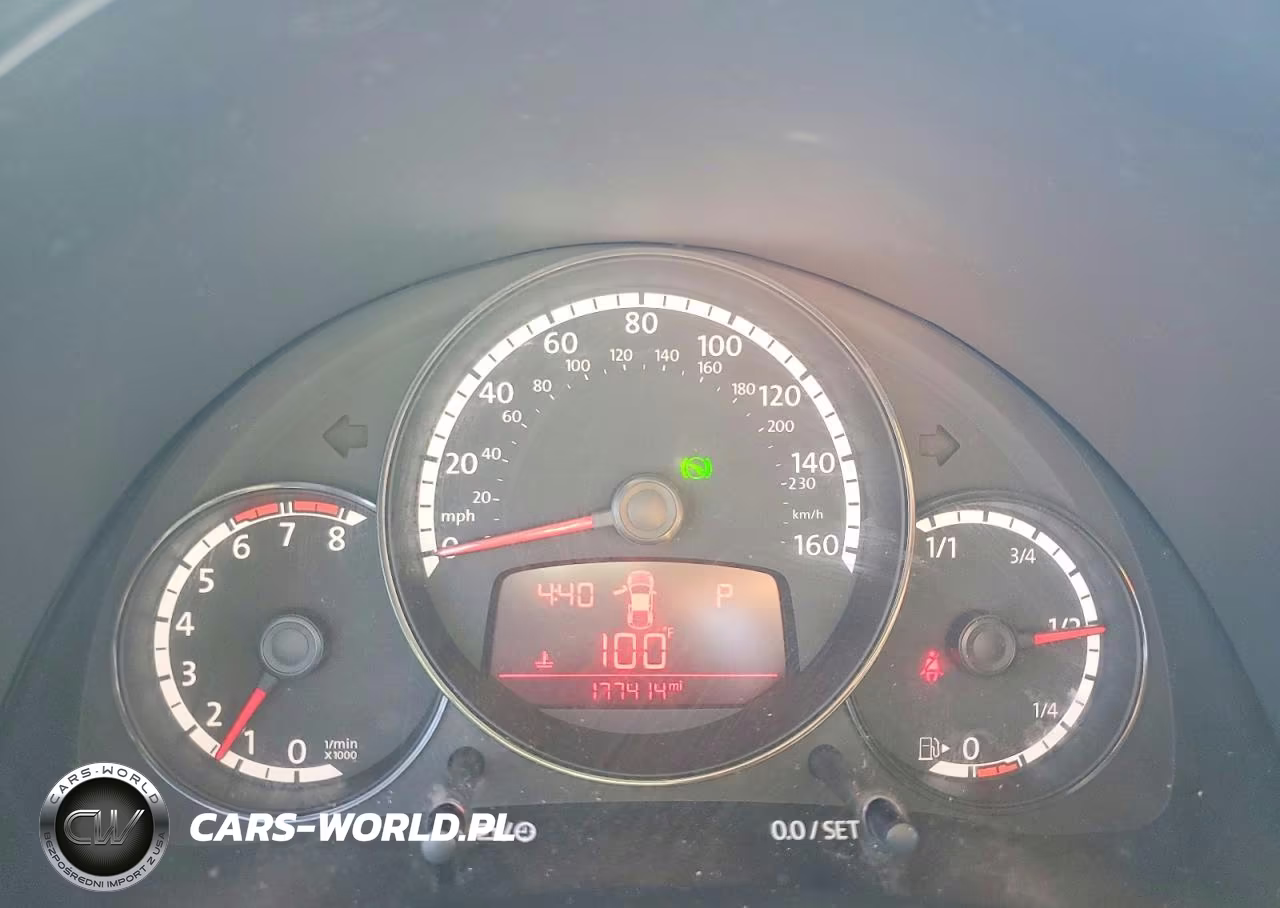 2015 Volkswagen Beetle 1.8T VIN:3VWF17ATXFM651924 - 9