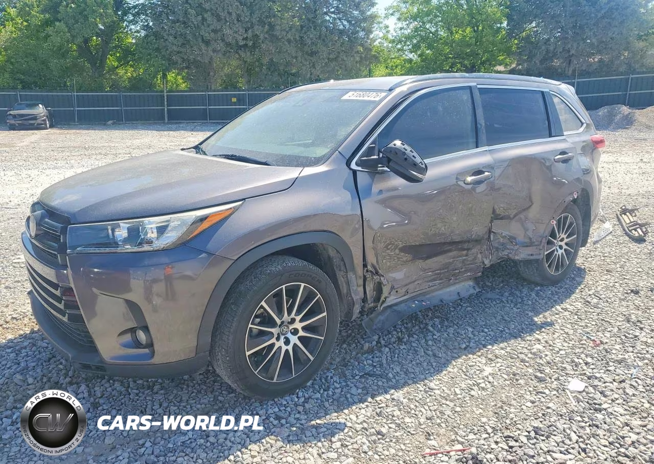 2017 Toyota Highlander Se