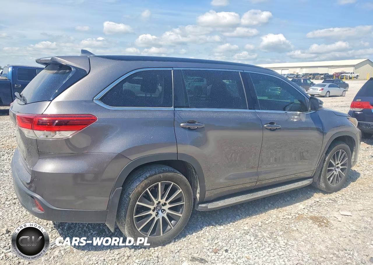 2017 Toyota Highlander Se VIN:5TDJZRFH3HS457972 - 3