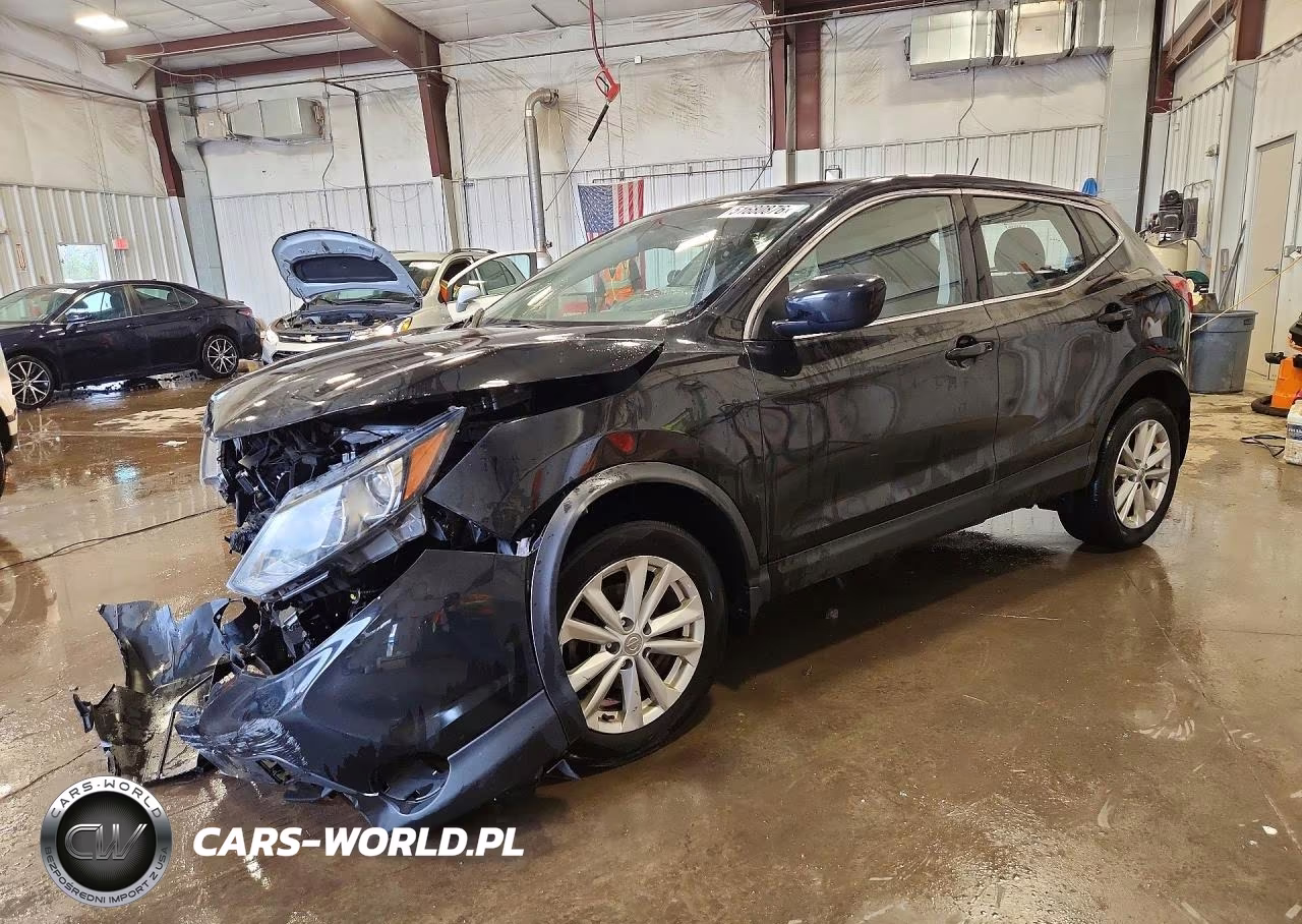 2018 Nissan Rogue Sport S