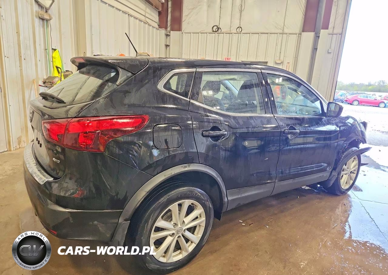 2018 Nissan Rogue Sport S VIN:JN1BJ1CR3JW292749 - 3
