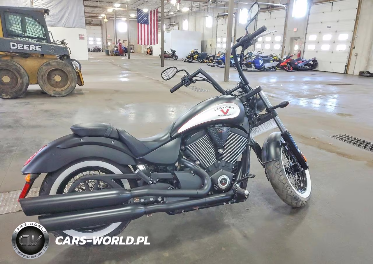 2013 Victory Motorcycles High-Ball – zdjęcie 1 z 10
