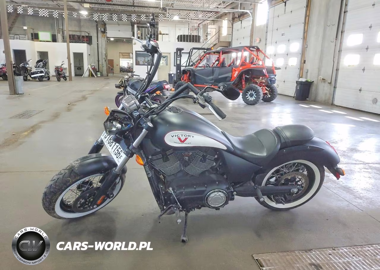 2013 Victory Motorcycles High-Ball VIN:5VPWB36NXD3023736 - 3