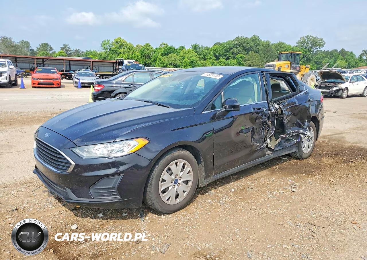 2020 Ford Fusion S – zdjęcie 1 z 13