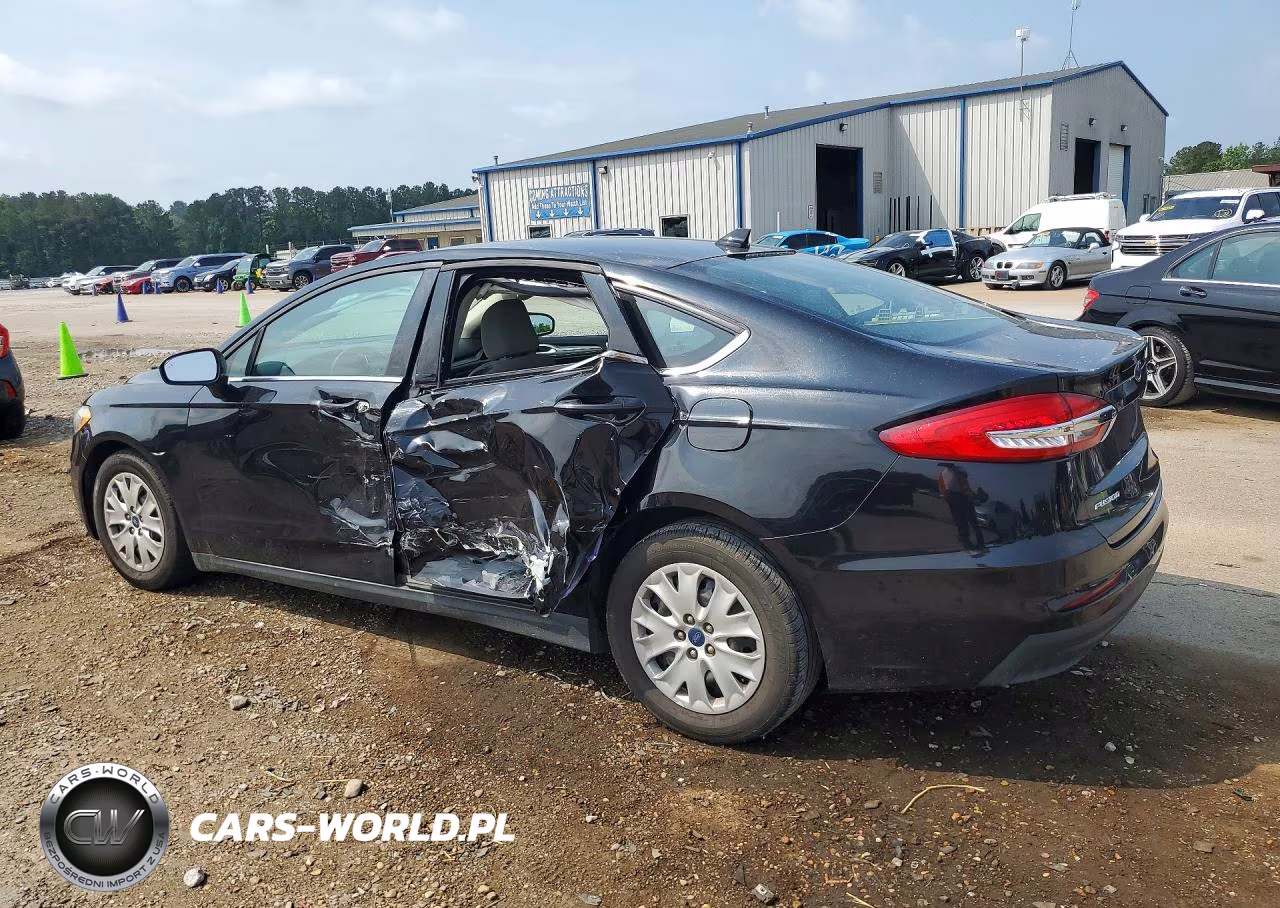 2020 Ford Fusion S VIN:3FA6P0G70LR197805 - 2