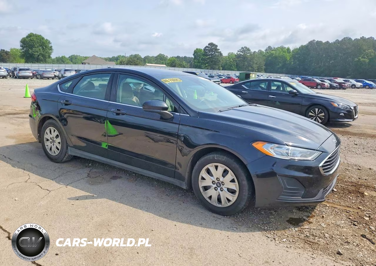 2020 Ford Fusion S VIN:3FA6P0G70LR197805 - 4