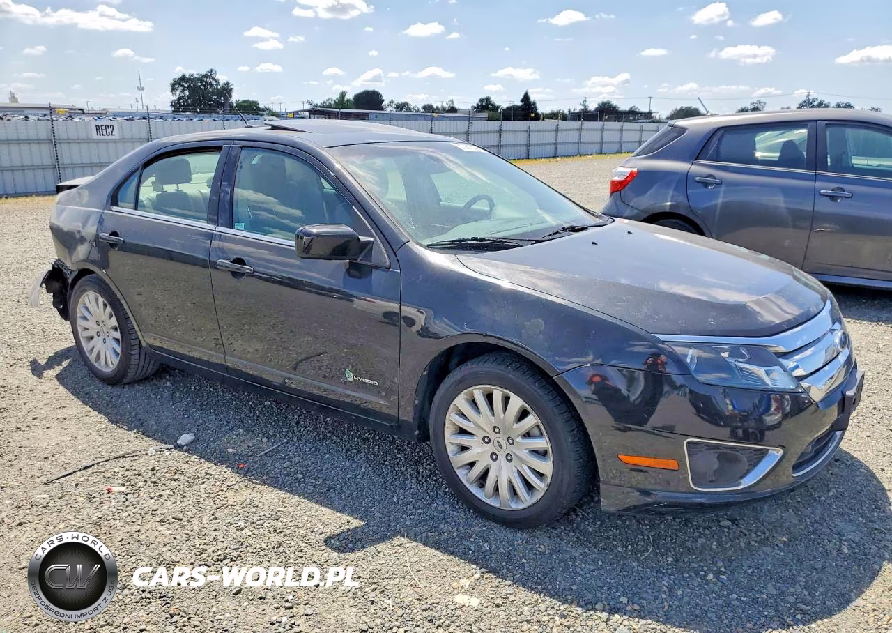 2012 Ford Fusion Hybrid VIN:3FADP0L32CR445028 - 4