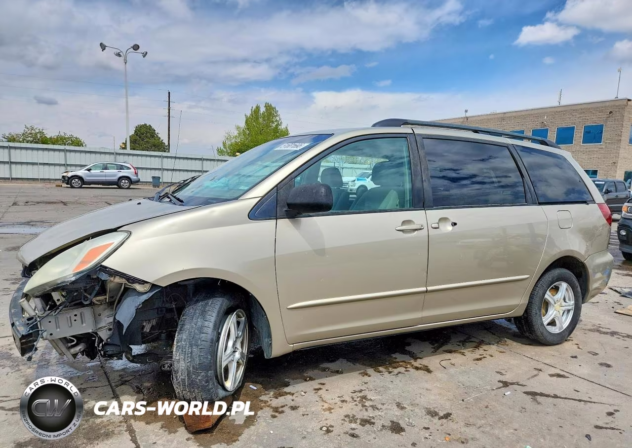 2005 Toyota Sienna Le 8 Passenger