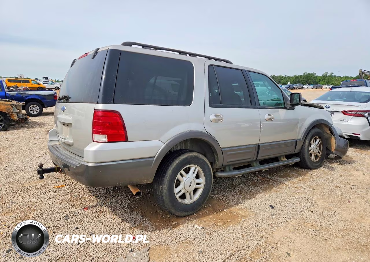 2005 Ford Expedition Xlt VIN:1FMPU15535LA23142 - 3