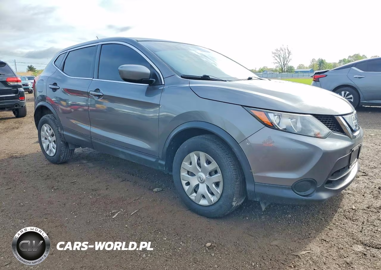 2018 Nissan Rogue Sport S VIN:JN1BJ1CR9JW257133 - 4