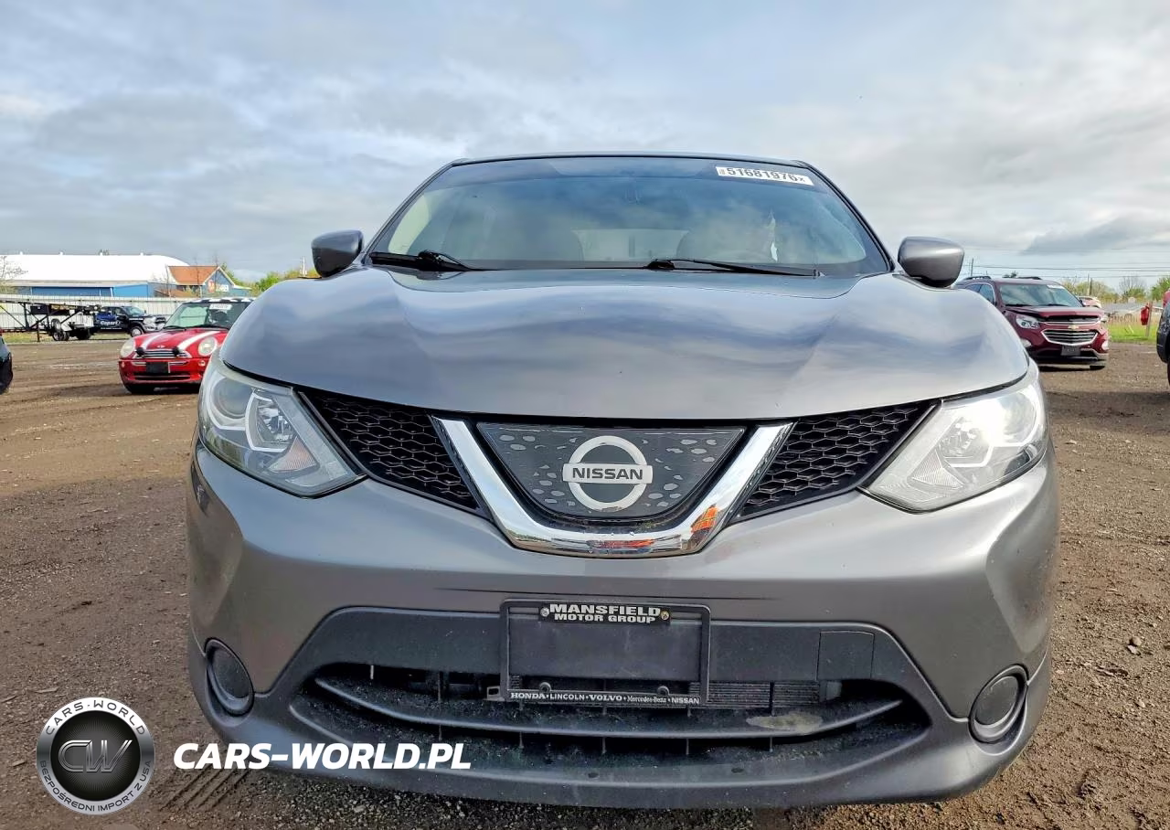 2018 Nissan Rogue Sport S VIN:JN1BJ1CR9JW257133 - 5