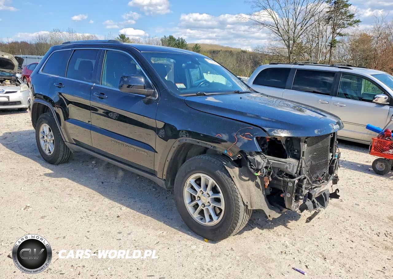 2018 Jeep Grand Cherokee Laredo VIN:1C4RJFAG5JC506930 - 4