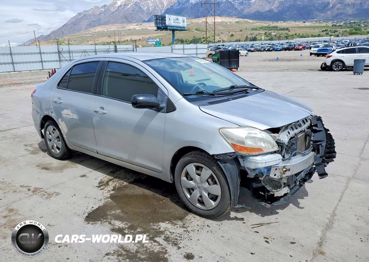 2008 Toyota Yaris Base VIN:JTDBT903381242818 - 4