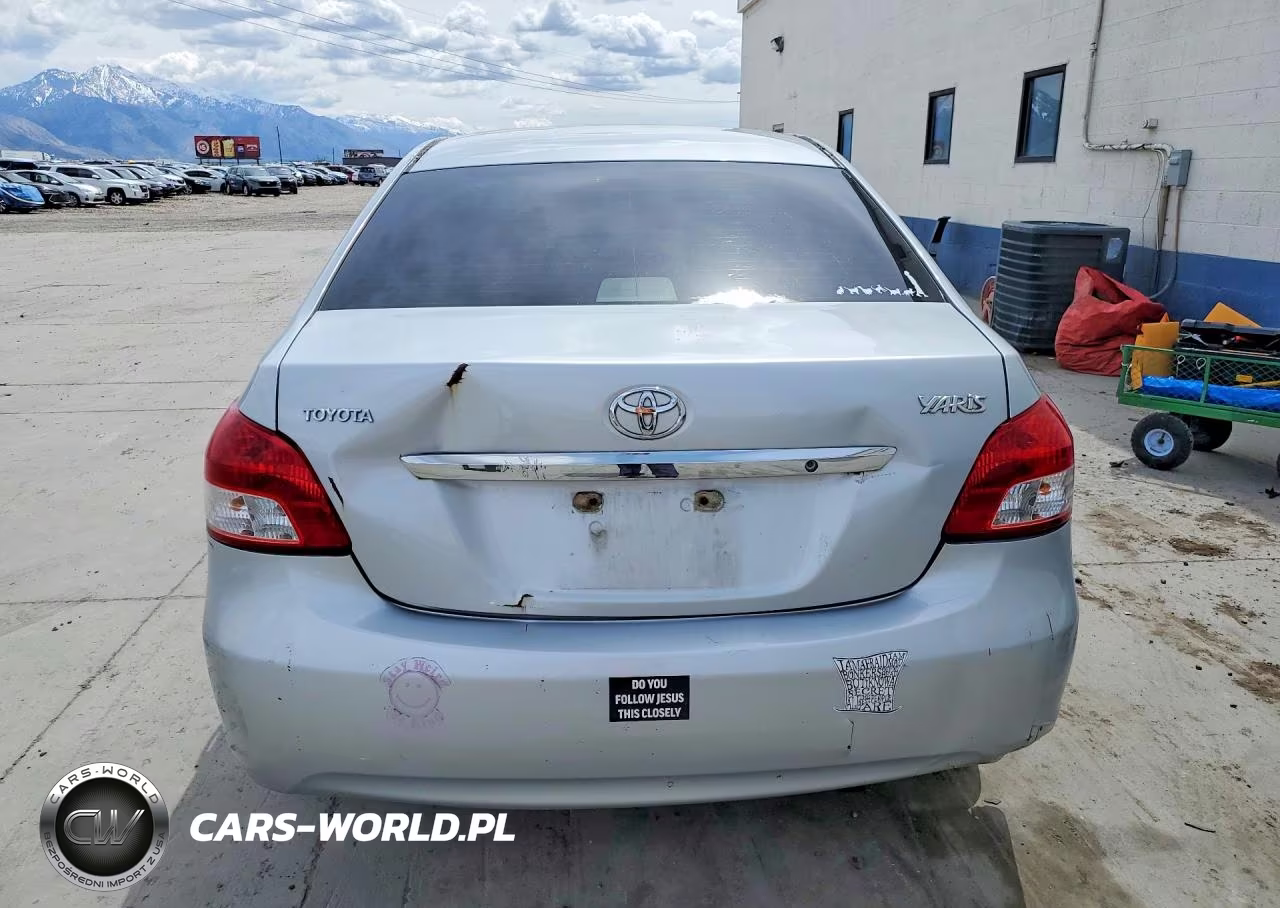 2008 Toyota Yaris Base VIN:JTDBT903381242818 - 6