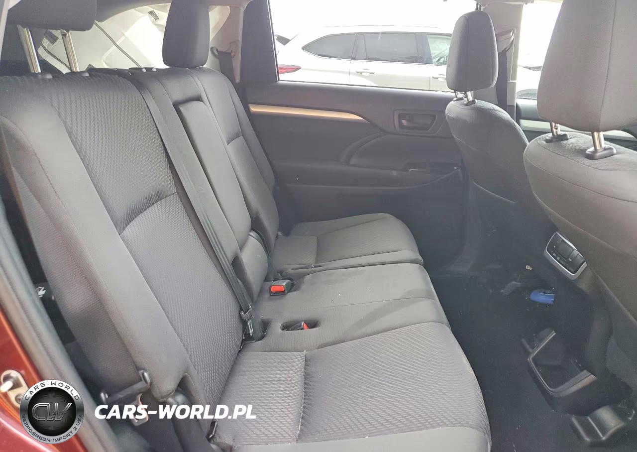 2019 Toyota Highlander Le VIN:5TDZARFH1KS049942 - 11