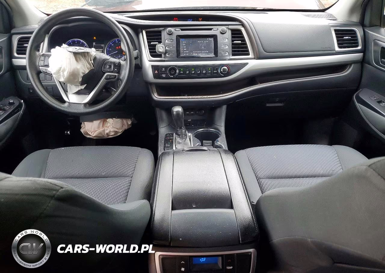 2019 Toyota Highlander Le VIN:5TDZARFH1KS049942 - 8