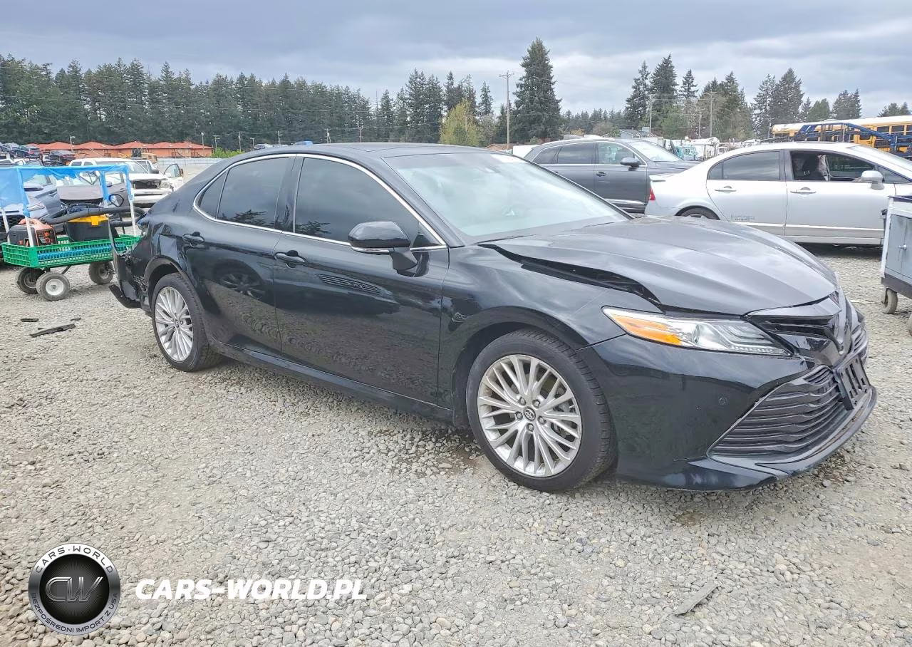 2018 Toyota Camry Xle V6 VIN:4T1BZ1HK6JU001363 - 4