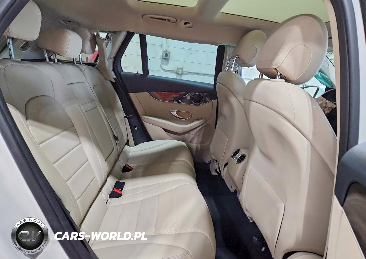 2016 Mercedes-Benz Glc 300 4Matic VIN:WDC0G4KB2GF108204 - 11