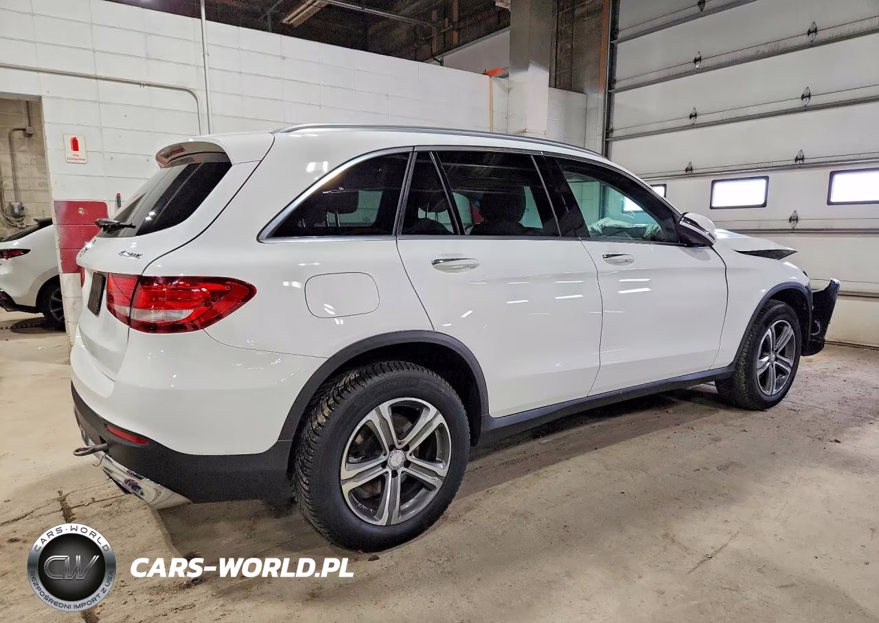 2016 Mercedes-Benz Glc 300 4Matic VIN:WDC0G4KB2GF108204 - 3