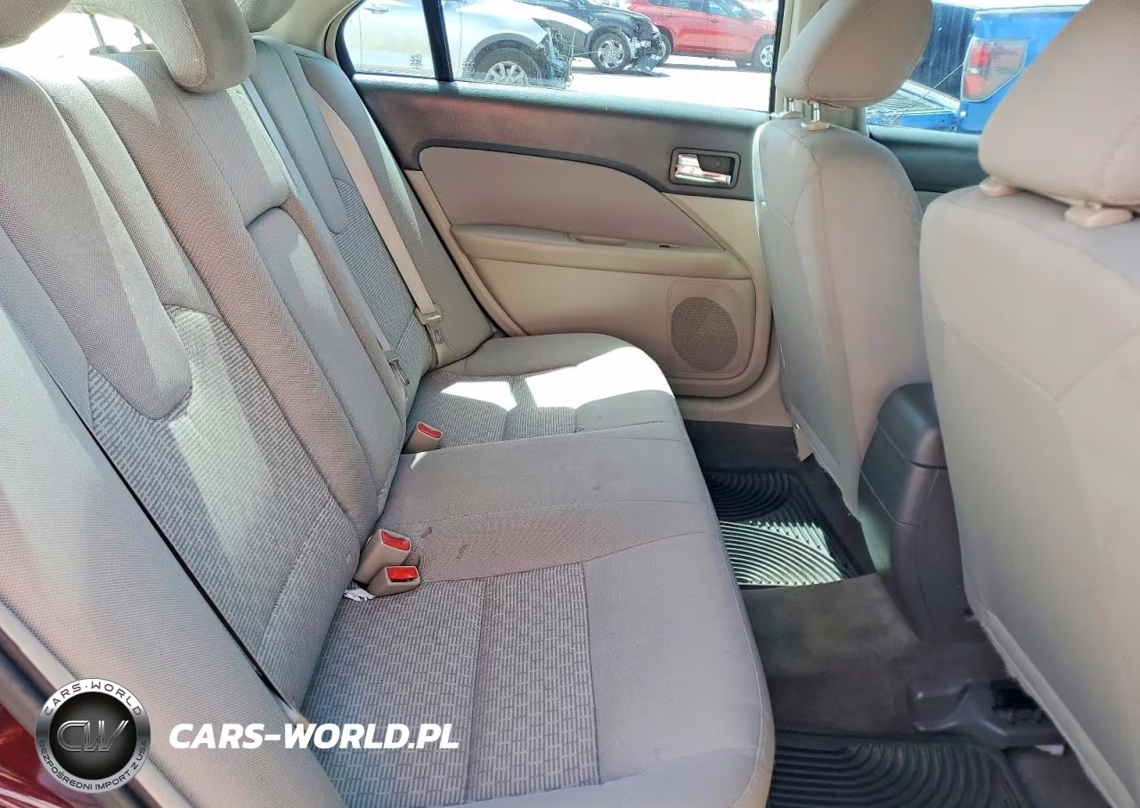 2011 Ford Fusion S VIN:3FAHP0GA1BR298600 - 10