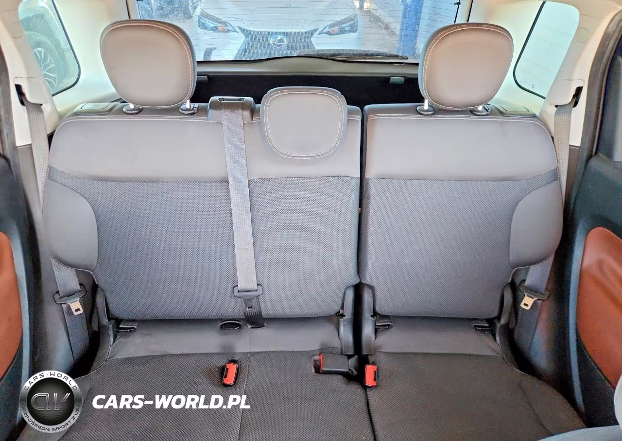 2015 Fiat 500L Trekking VIN:ZFBCFADH1FZ031198 - 10