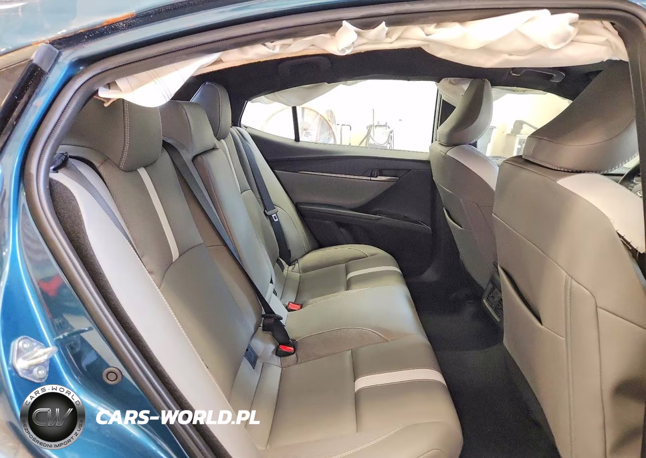 2025 Toyota Camry Se VIN:4T1DAACKXSU090735 - 10