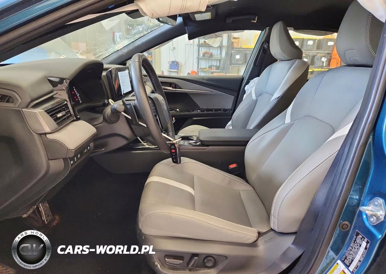 2025 Toyota Camry Se VIN:4T1DAACKXSU090735 - 7