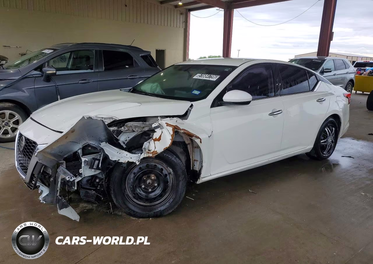 2019 Nissan Altima S
